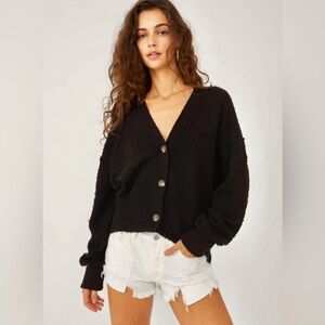 NWT Free People Found My Friend Cardigan. Size M.